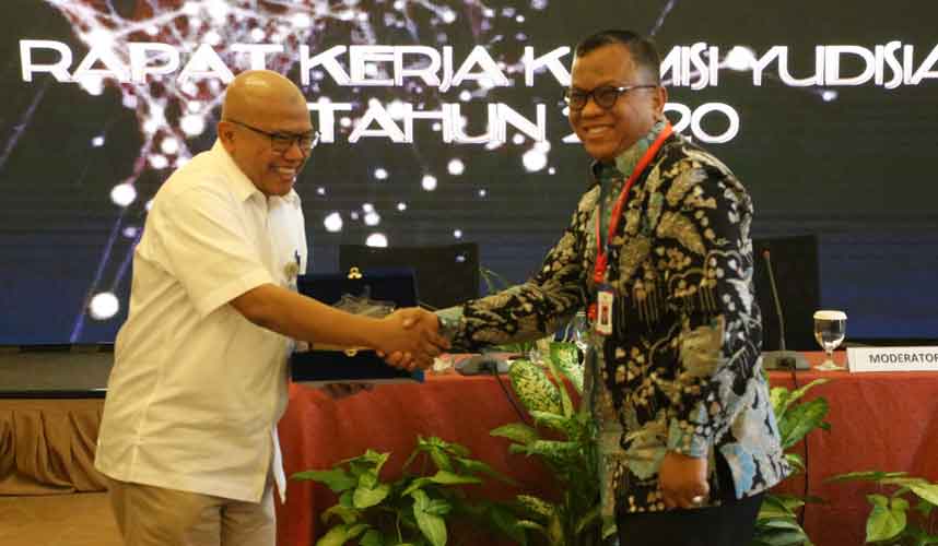 KY Harus Tingkatkan Komunikasi Publik dengan Mitra