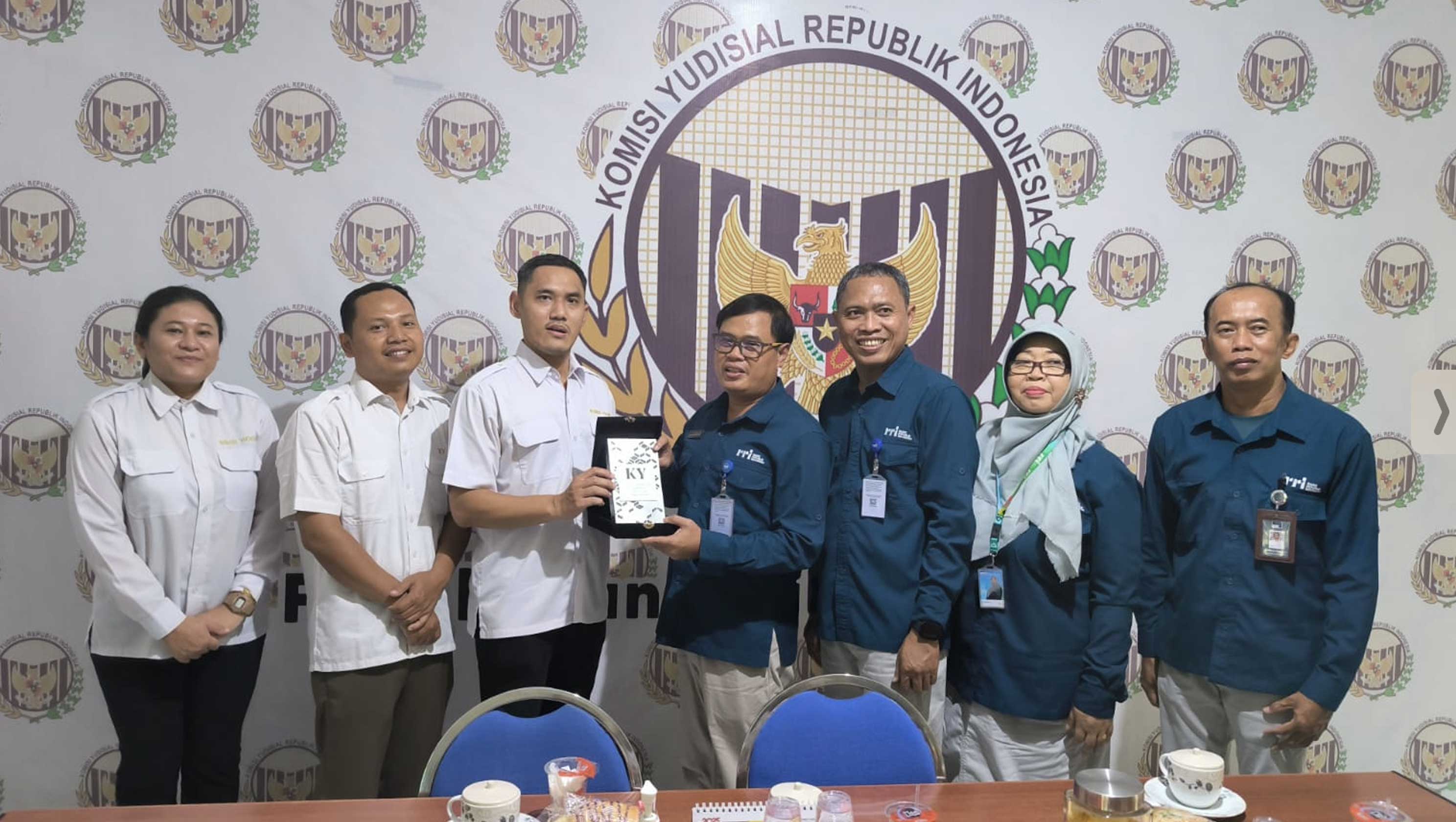 Penghubung KY Jatim Terima Audiensi RRI Surabaya