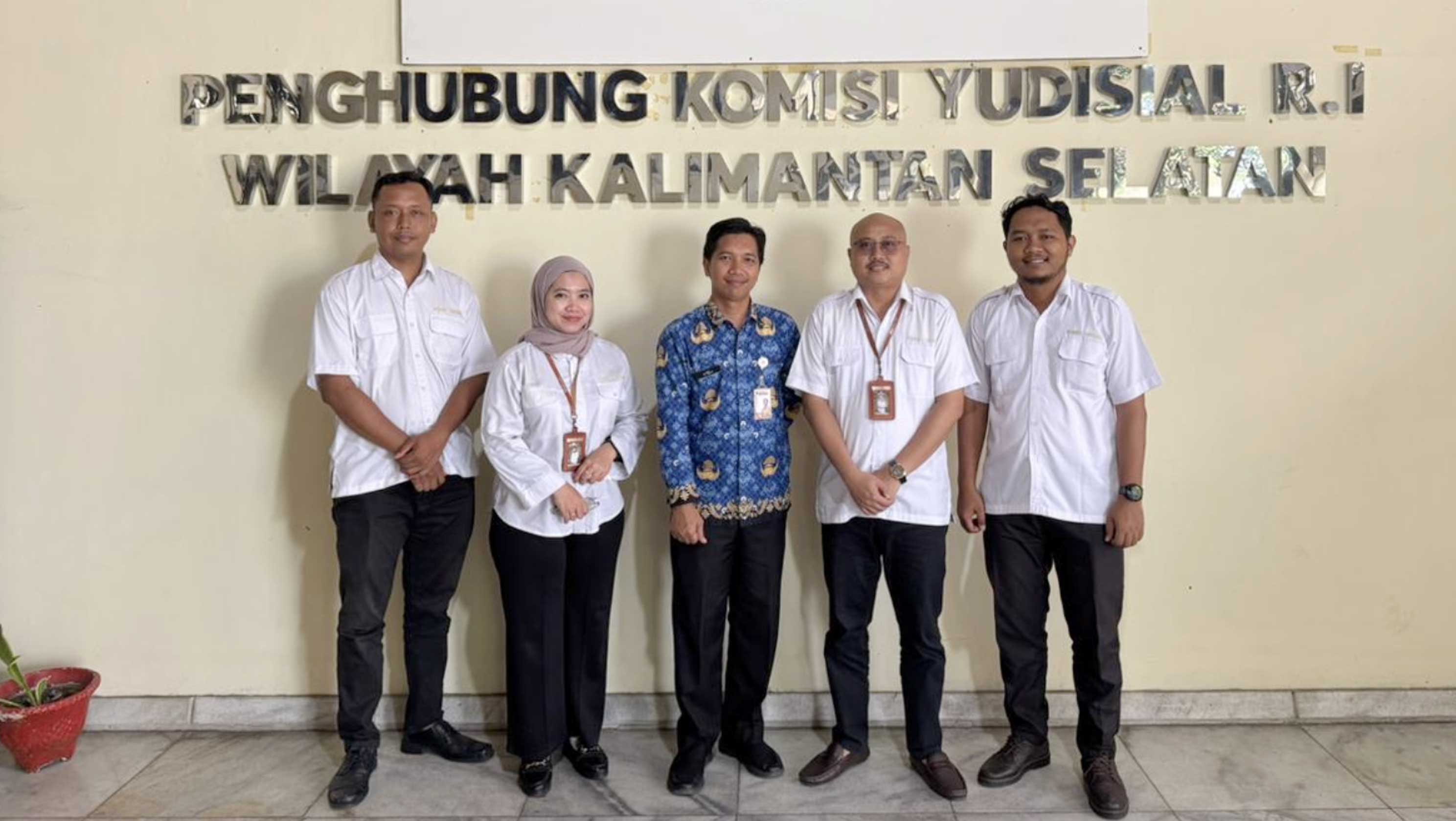 Perkuat Sinergi, BPKAD Kalsel Silaturahmi ke Kantor Penghubung KY Kalsel