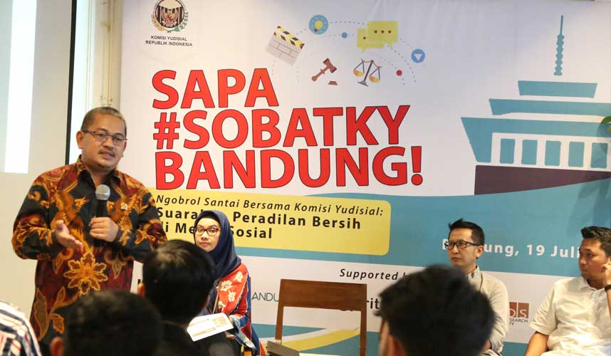 KY Sapa Sobat KY di Bandung