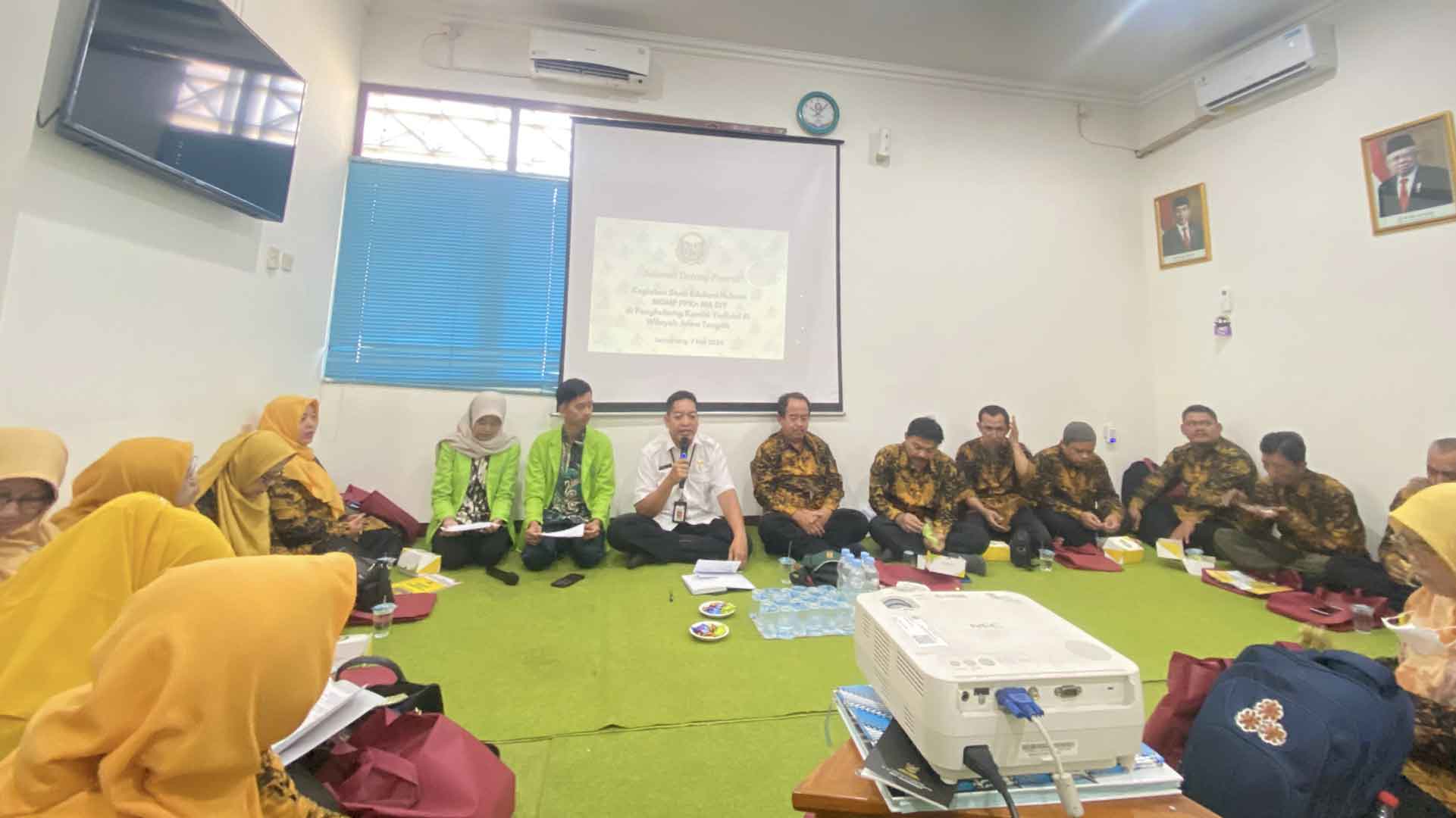 Tingkatkan Pemahaman Soal Peradilan, Guru MGMP PPKn MA DIY Kunjungi  Penghubung KY Jawa Tengah