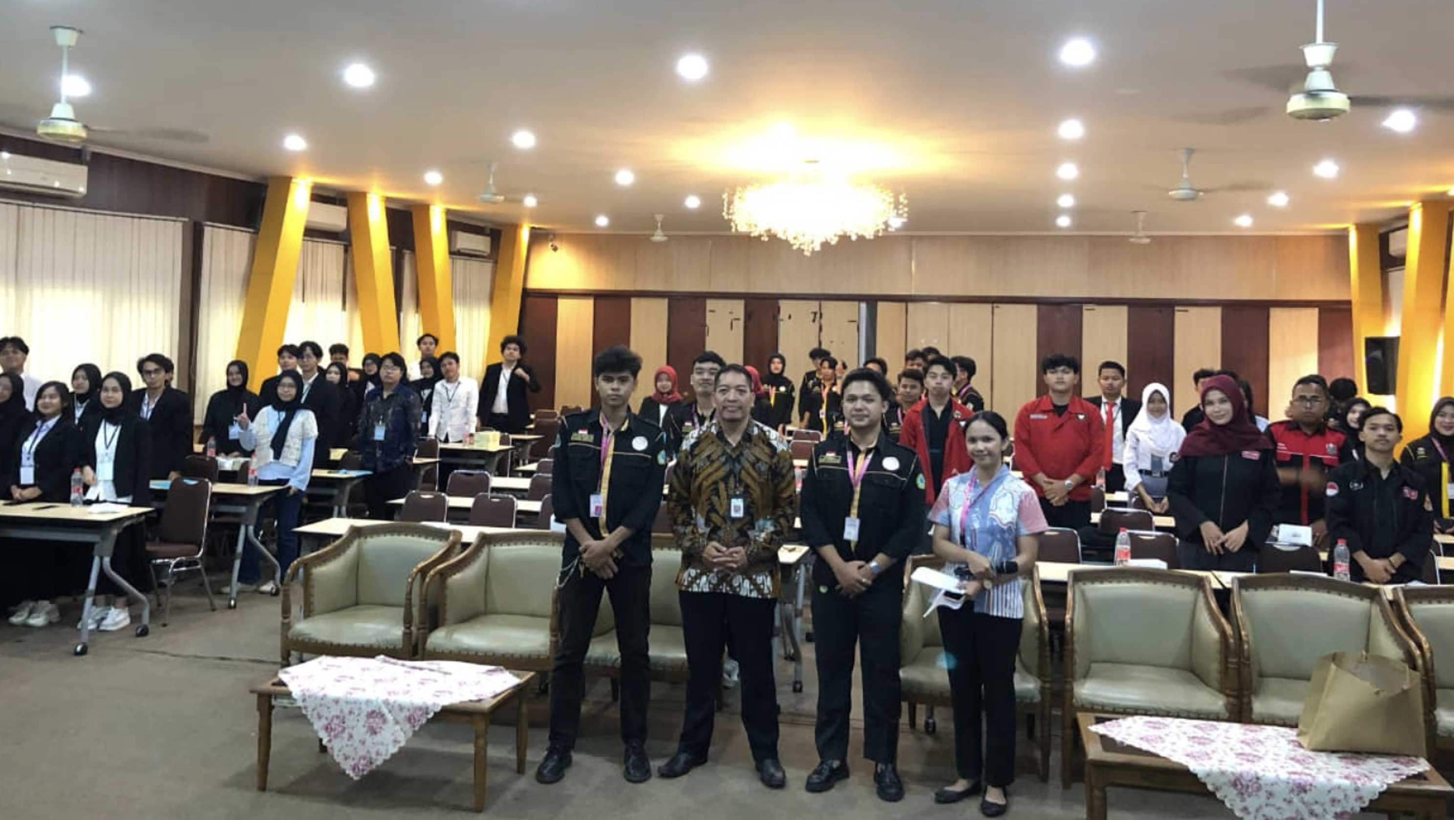 Penghubung KY Jateng Jelaskan Sinergi KY, MA, di MK di Untag Law Fair 2025