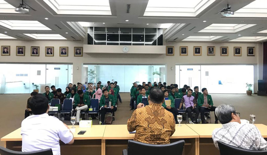 Mahasiswa FH UMB Kunjungi KY