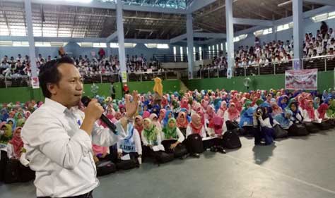 Penghubung KY Kalbar Ajak Maba IAIN Pontianak Awasi Pelanggaran KEPPH
