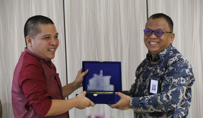 Sekjen KY Sambangi Redaksi Manado Post Perkuat Komunikasi Kelembagaan