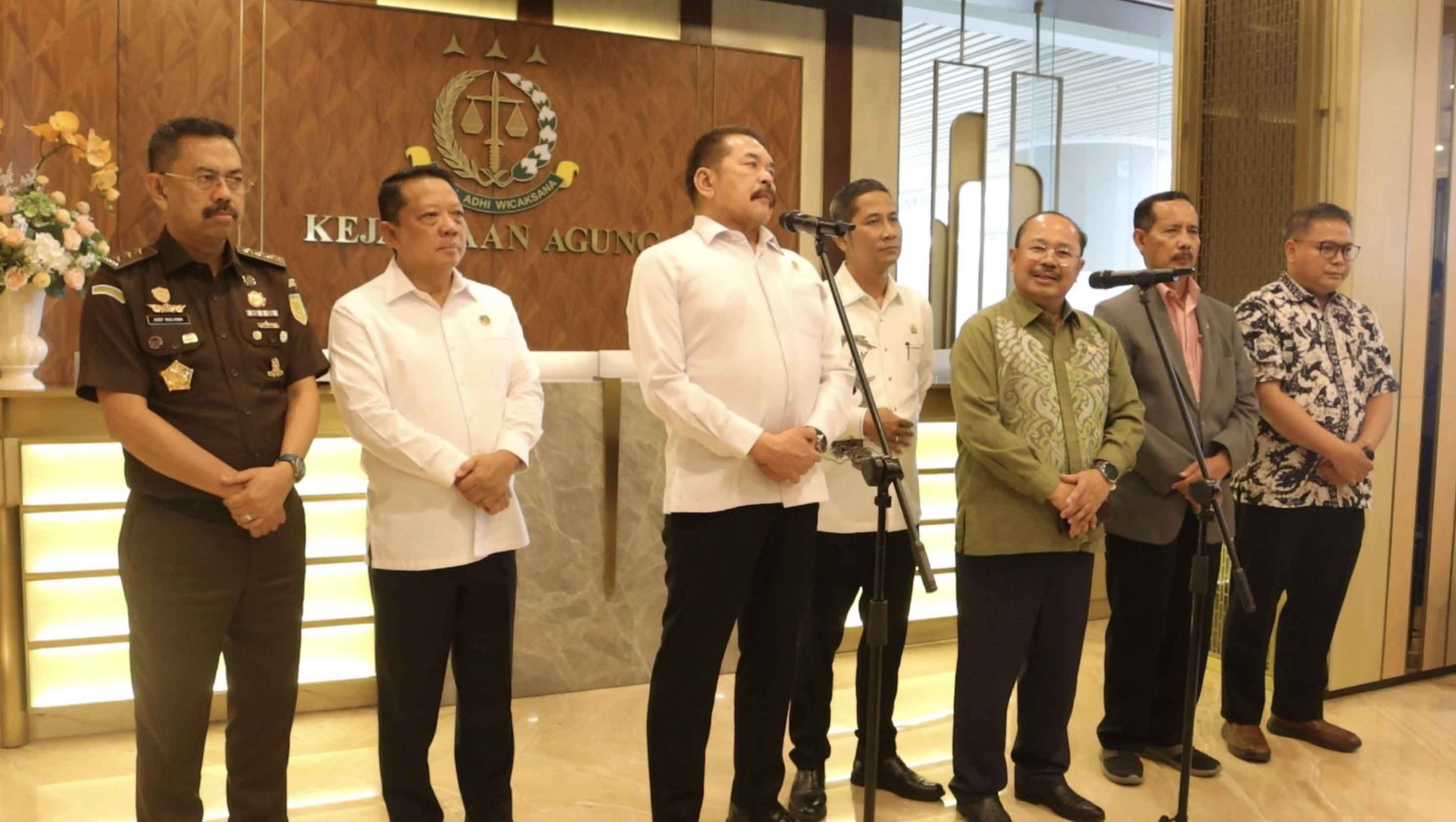 KY dan Kejaksaan Agung Bahas Tindak Lanjut Temuan Pidana Saat Pemeriksaan Etik Hakim