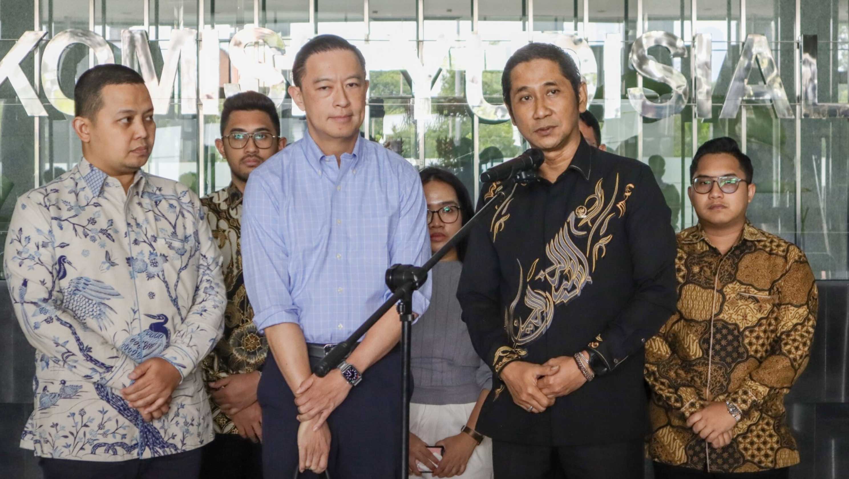 KY Akan Periksa Majelis Hakim Kasus TTL