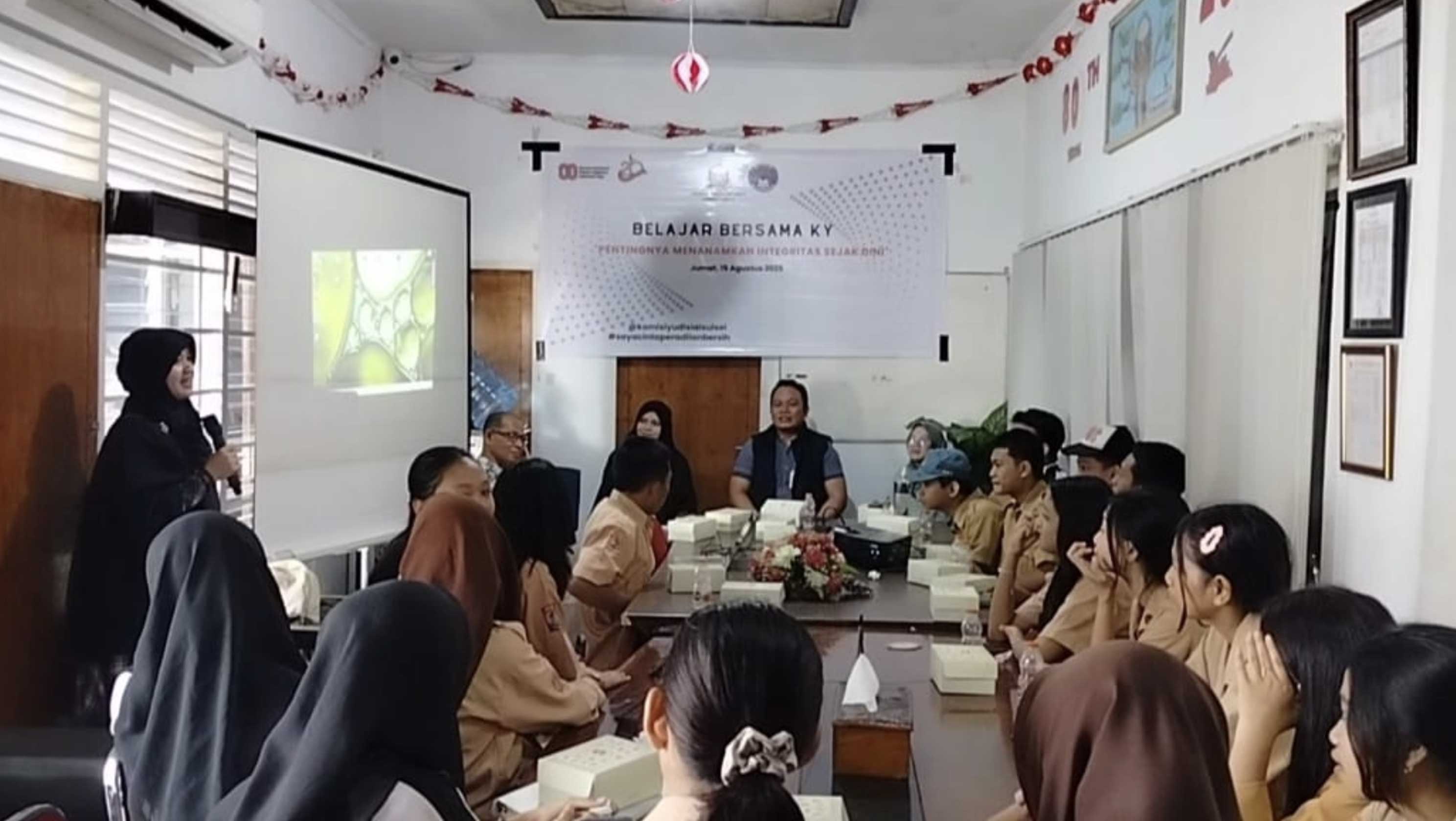 Penghubung KY Sulsel Ajak Siswa SMK Nasional Jaga Integritas