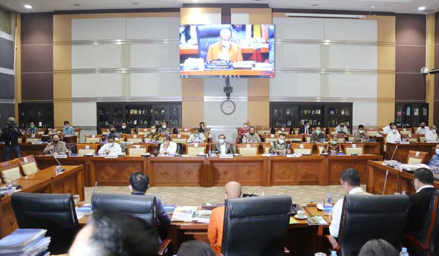 KY Hadiri RDP dengan Komisi III DPR