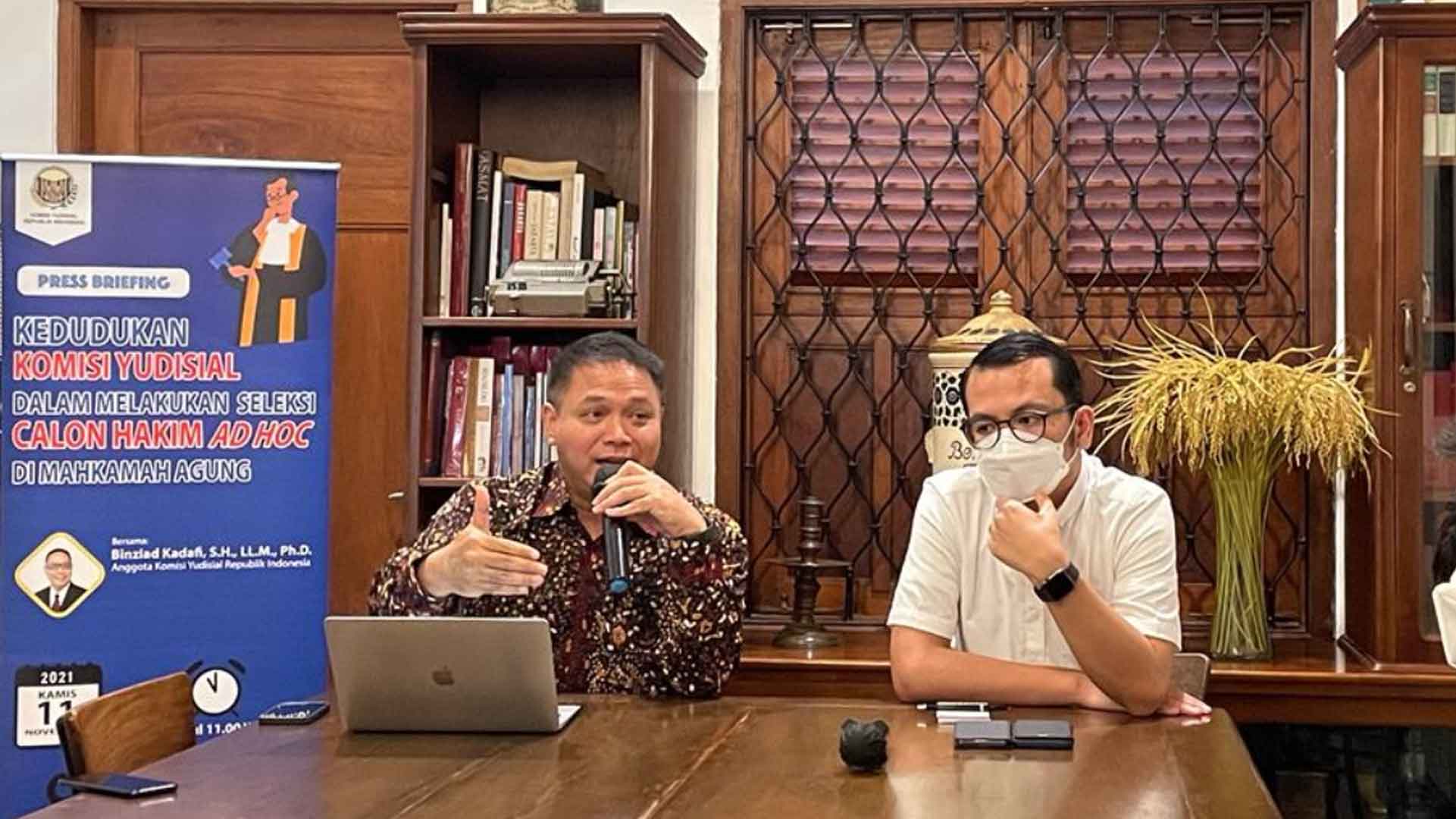 Dasar KY dalam Rekrutmen Hakim ad hoc di MA Konstitusional