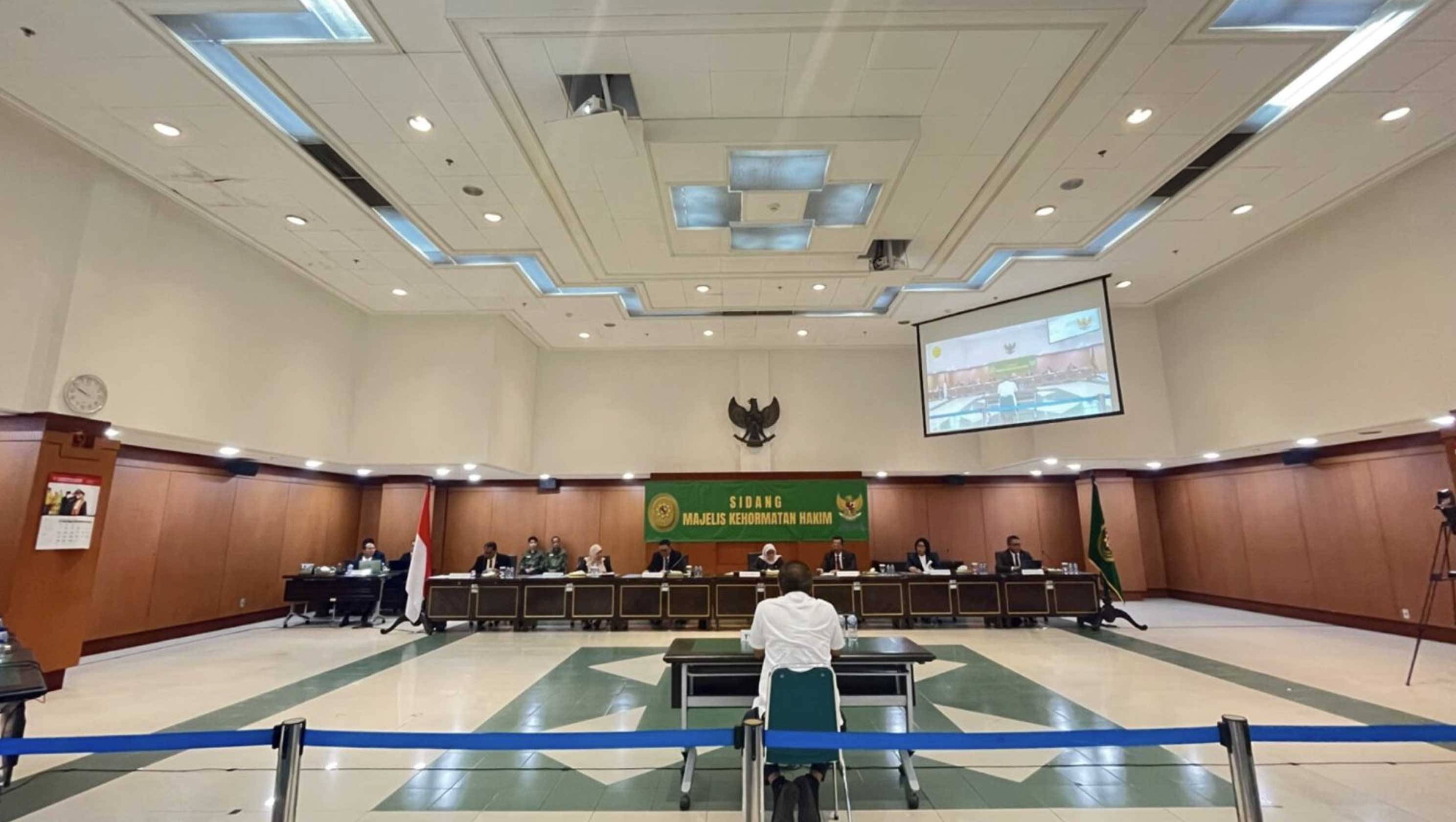 Terbukti Selingkuh, Hakim FK Diberhentikan dengan Tidak Hormat