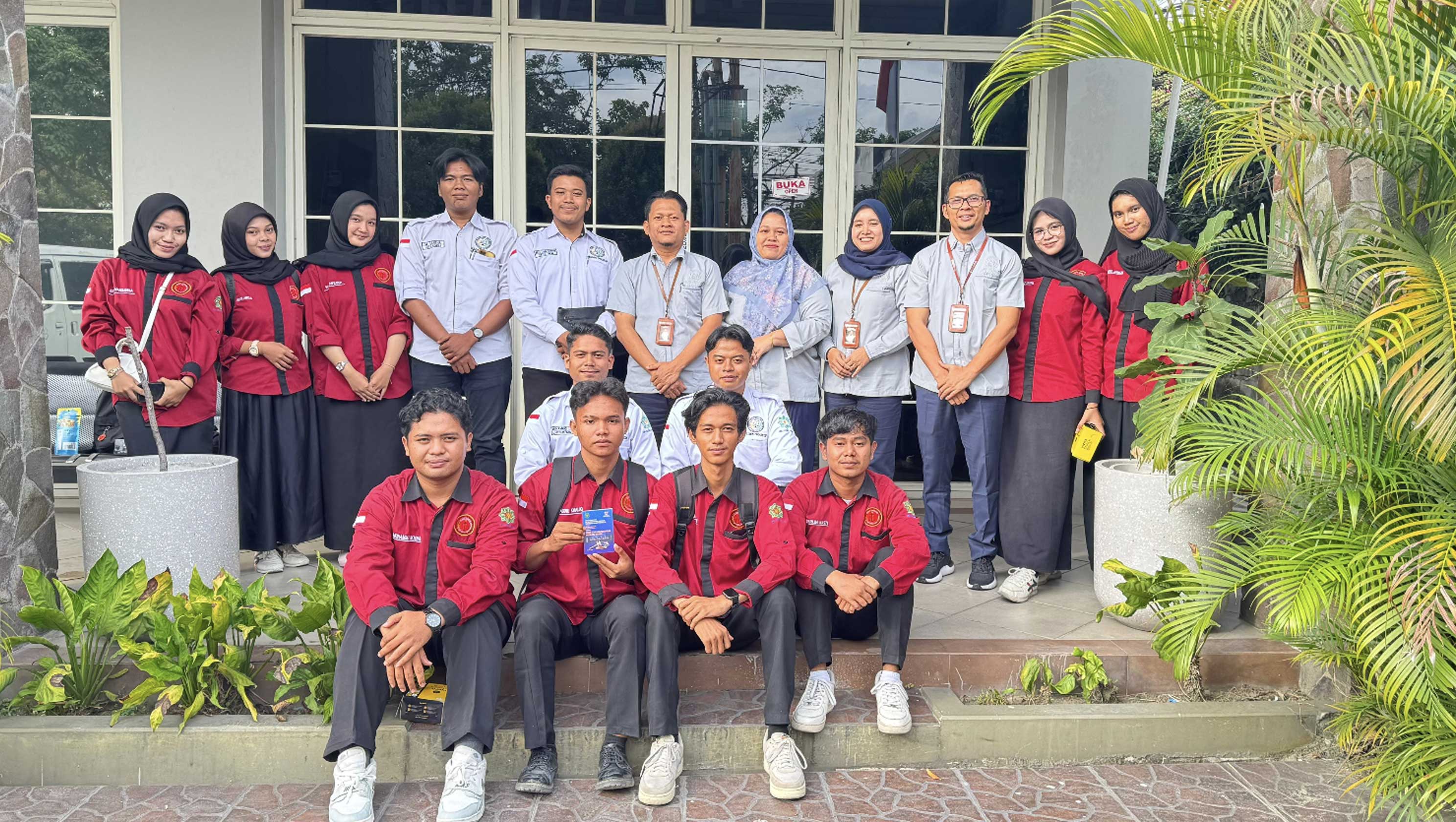 Penghubung KY Riau Menerima Audiensi Sema FSH UIN Suska Riau