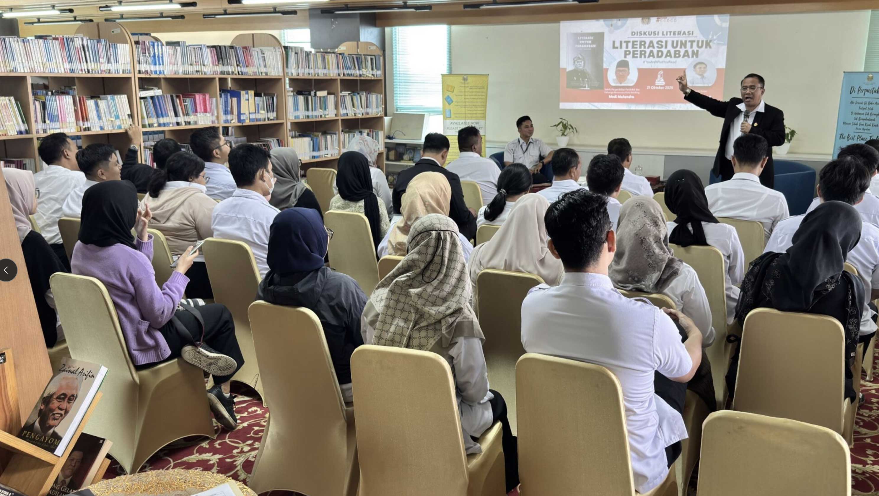 Budaya Literasi Membangun Peradaban Bangsa