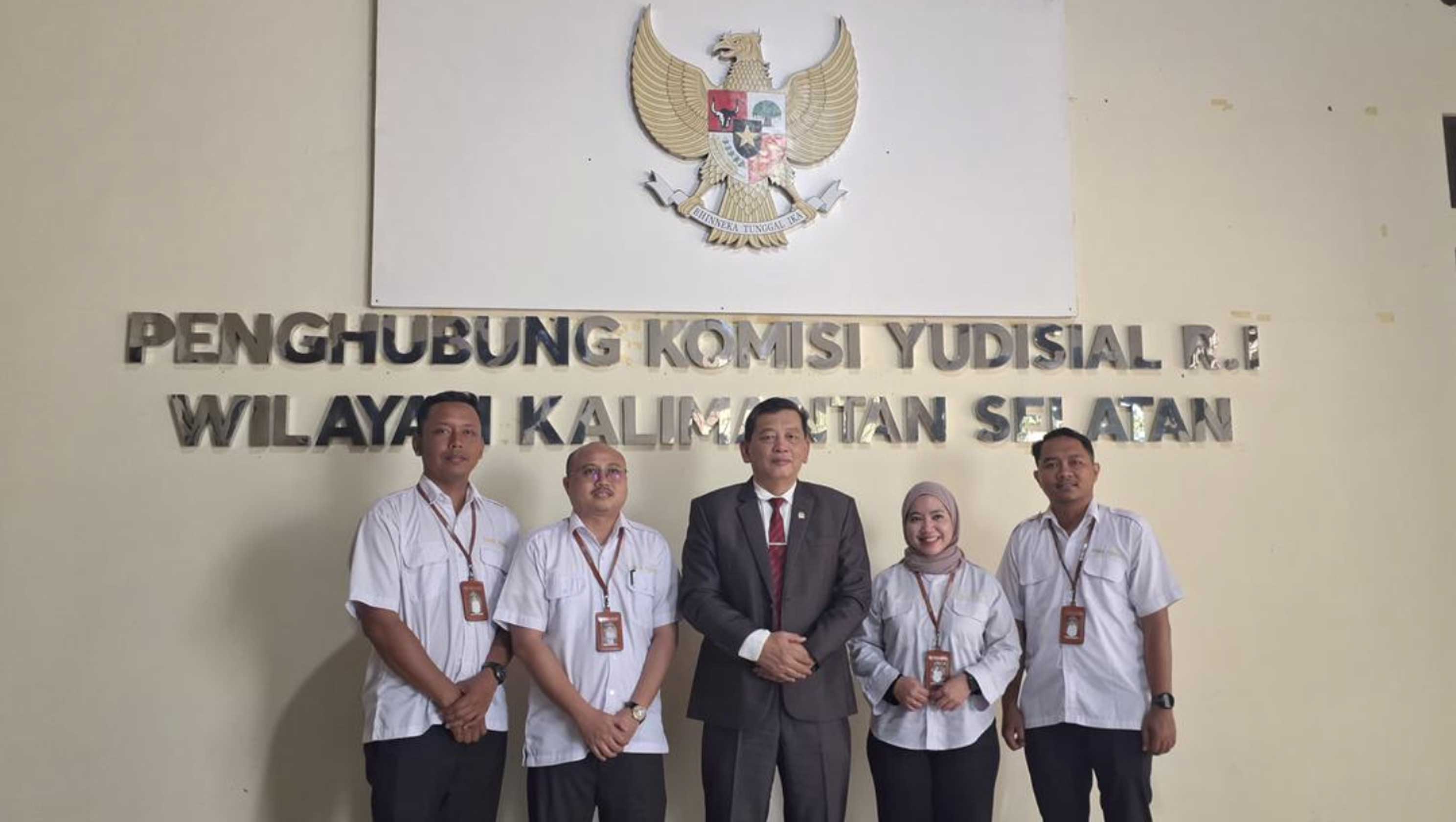 Kunjungan Kerja di Kalsel, Ketua KY Tekankan Pentingnya Tugas Penghubung KY Kalsel