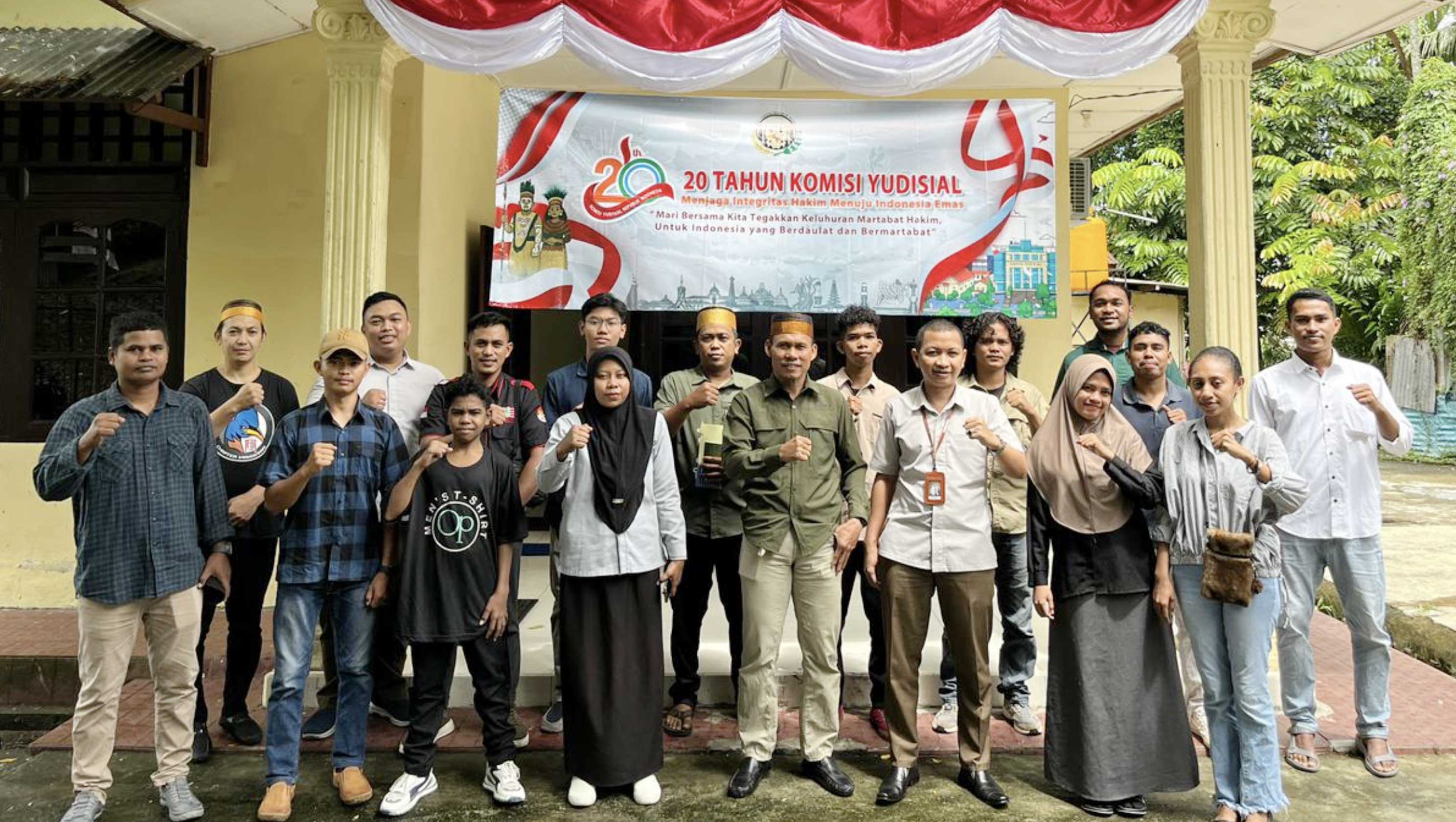 Penghubung KY Papua Barat Gelar Dialog Hukum