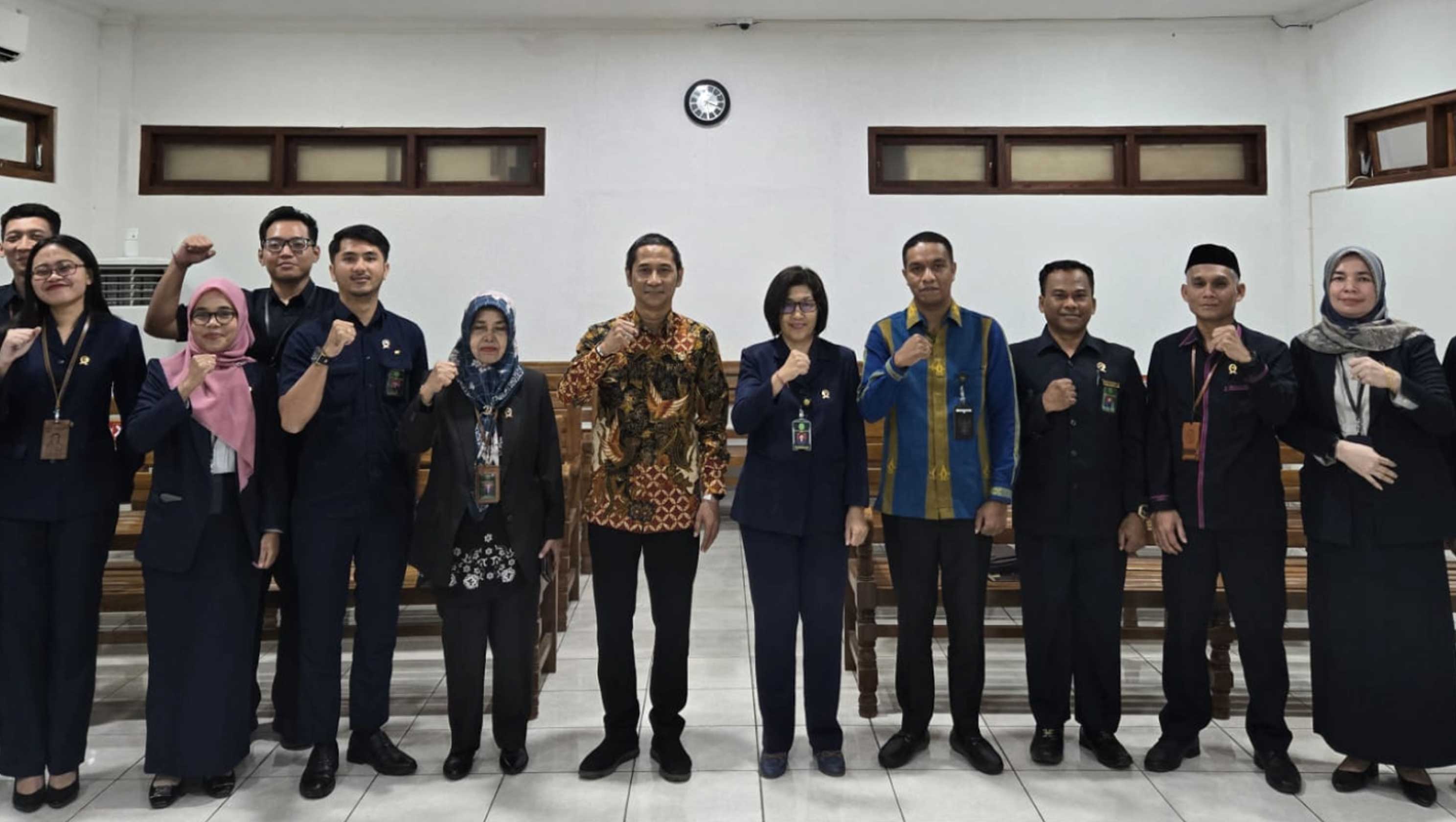 KY Ingatkan Hakim di Labuan Bajo Jaga Integritas